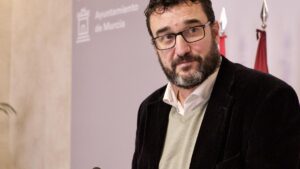 gines-ruiz-macia-el-comprometido-lider-de-podemos-que-esta-transformando-la-politica-espanola