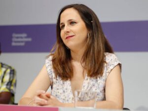 ione-belarra-descubre-las-mejores-fotos-de-la-destacada-politica-de-podemos