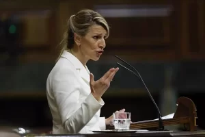 yolanda-diaz-hablando